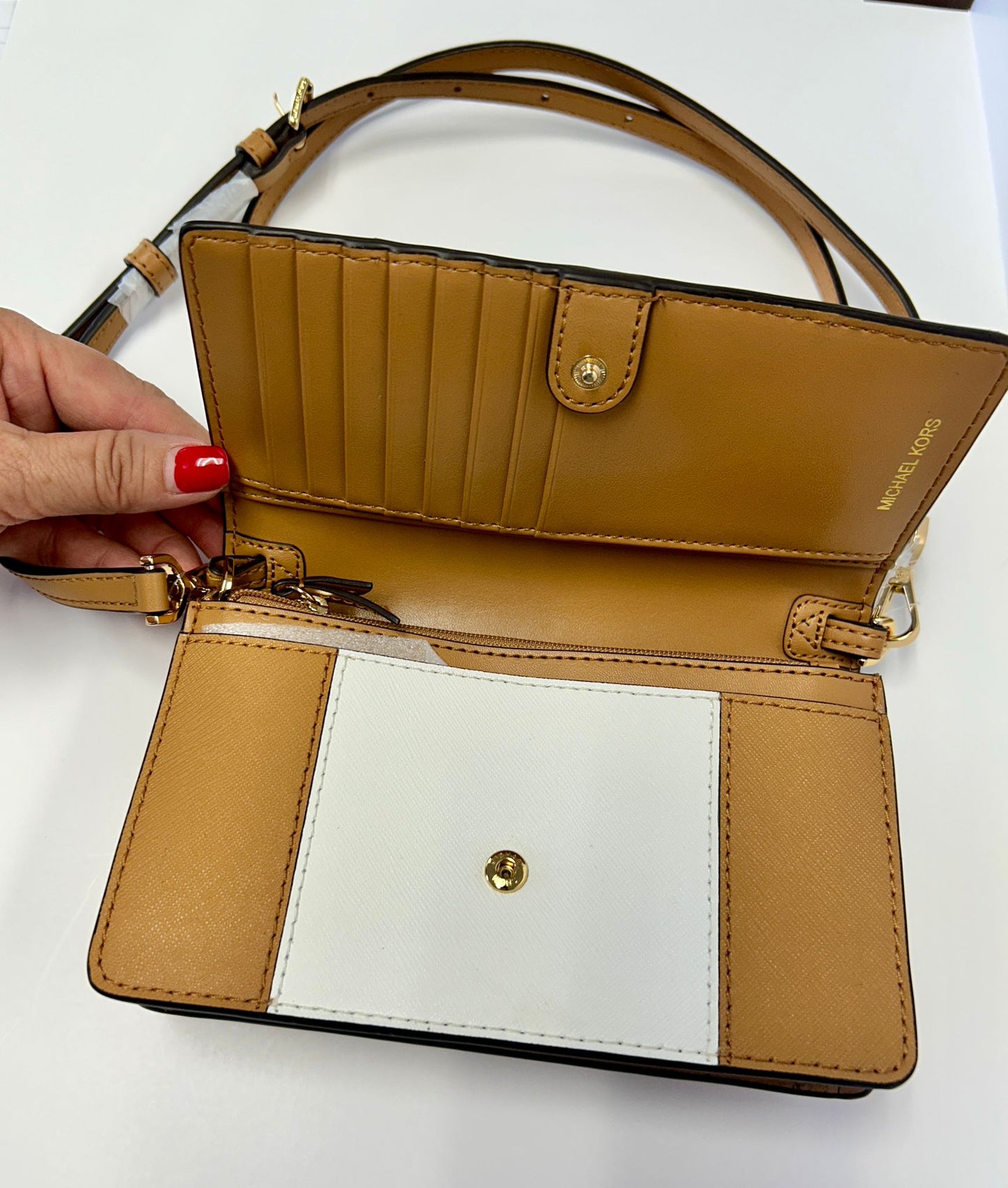 MK Jet Set Small Pebbled Leather Smartphone Convertible Crossbody Bag