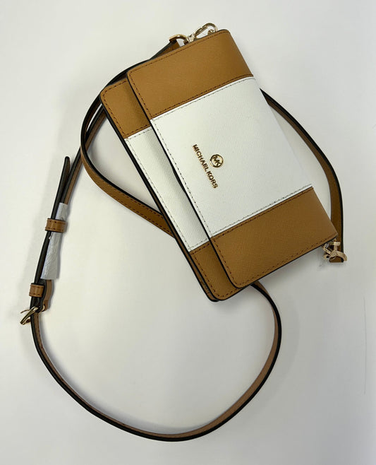 MK Jet Set Small Pebbled Leather Smartphone Convertible Crossbody Bag