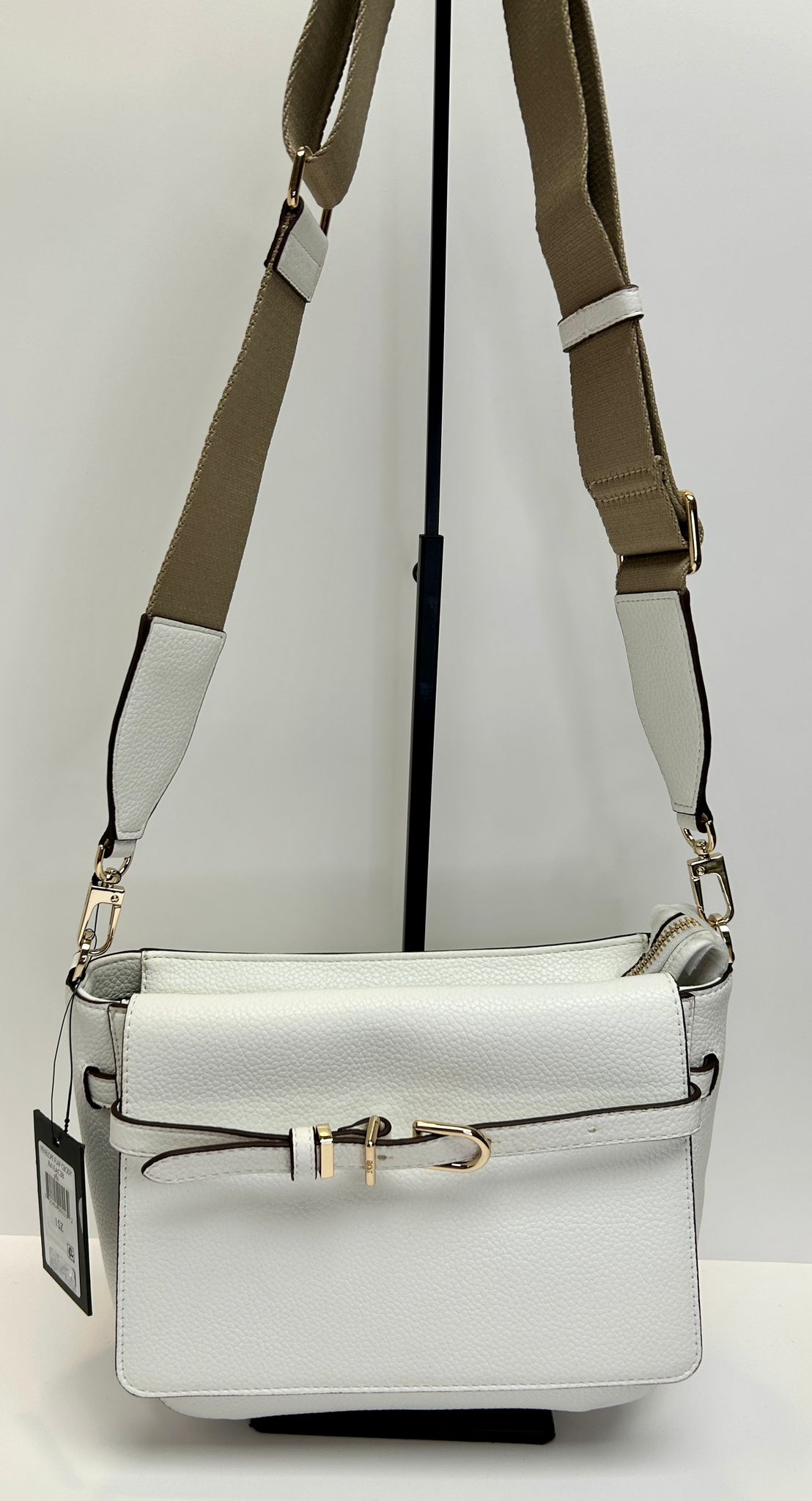 Bolso bandolera DKNY Penelope con solapa pequeña 